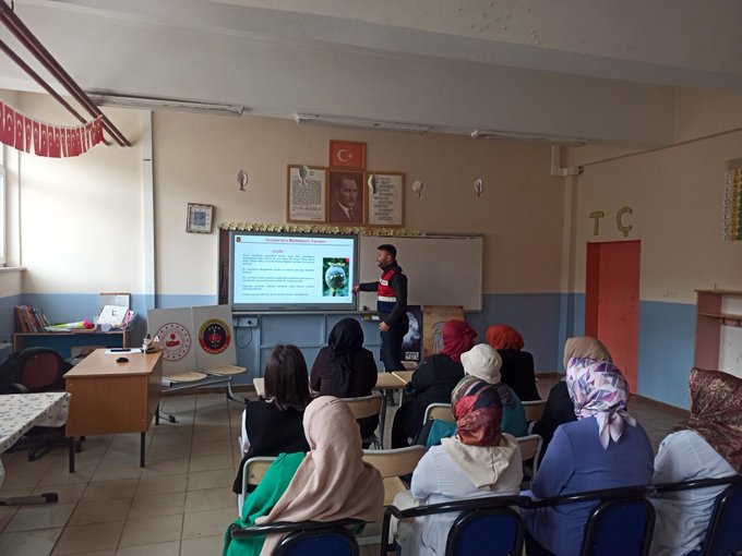 Madde Bağımlılığı ile Mücadele Eğitimi