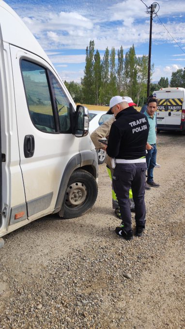 " Okul Yolunda Her Şey Yolunda "